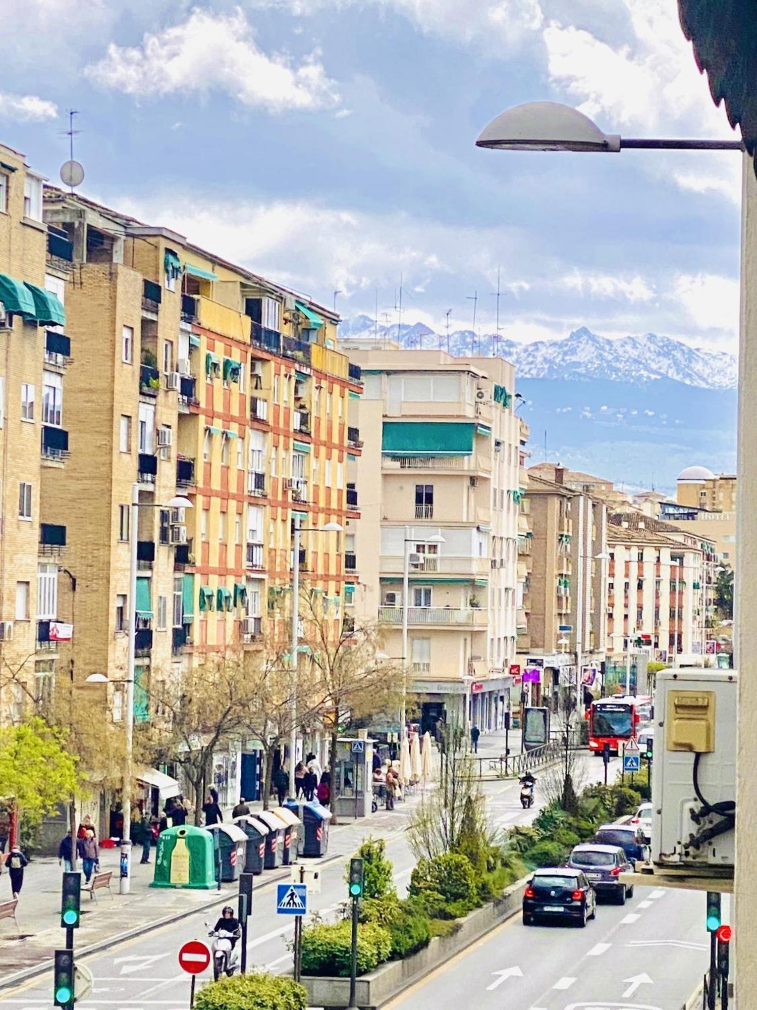 Apartamento Ronda Genil Con Parking Gratuito Apartment Granada Bagian luar foto